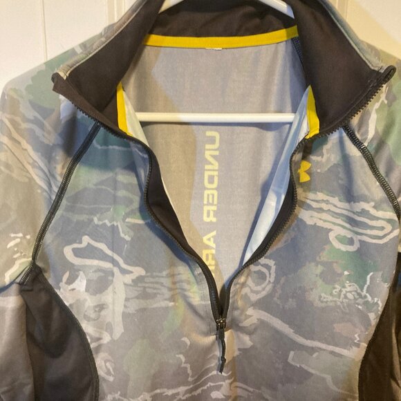 #37 Women's Under Armour Camouflage Half-Zip Pullover, Size Medium - Picture 3 of 4